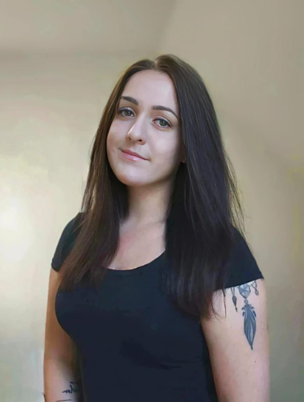 Aneta Zalupská ,
kosmetička,
 řasařka